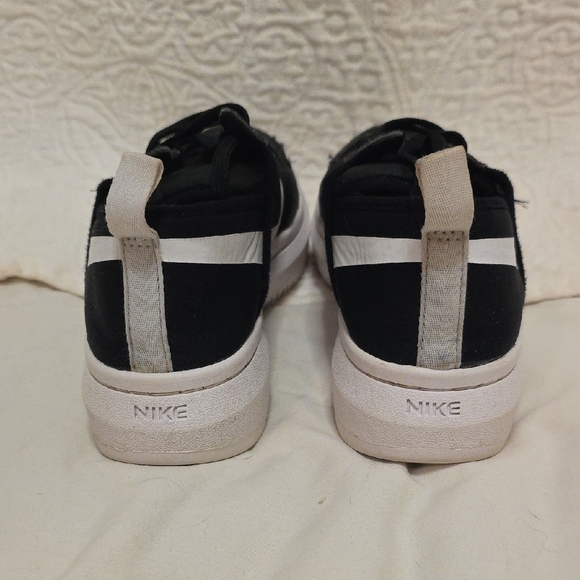 Nike Court Vision Alta Black White Sneakers Tennis shoes Women's 6.5 Classic - Picture 4 of 11